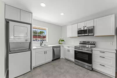711 Laconia Circle #B, Greenacres, FL 33467 - Photo 2