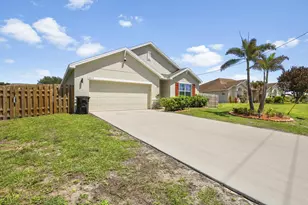 1017 SW Kant Ave, Port Saint Lucie, FL 34953 - Photo 2