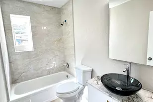 1020 NW 26th Ave, Fort Lauderdale, FL 33311 - Photo 18