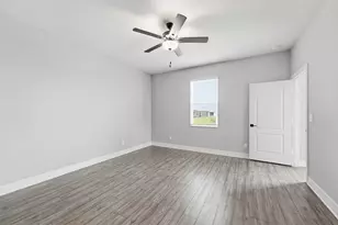 1811 Celebration Dr, Fort Pierce, FL 34947 - Photo 10