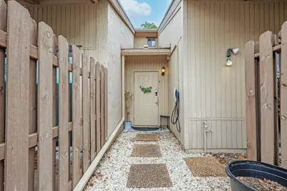 1966 SW 81st Terrace, Davie, FL 33324 - Photo 30
