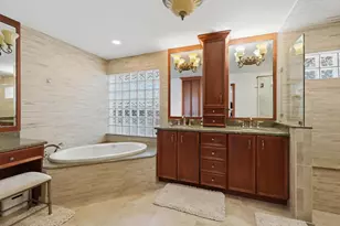 9851 NW 49th Pl, Coral Springs, FL 33076 - Photo 18
