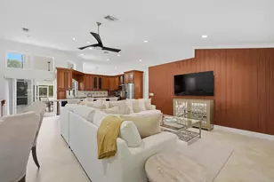 9851 NW 49th Pl, Coral Springs, FL 33076 - Photo 10