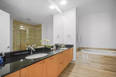 15901 Collins Avenue #3902, Sunny Isles Beach, FL 33160 - Photo 10