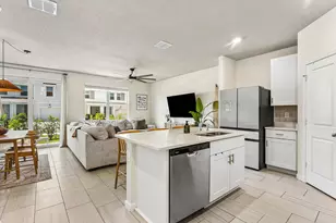 5739 SE Edgewater Cir, Stuart, FL 34997 - Photo 8