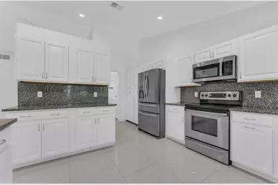 11388 NW 18th Manor, Coral Springs, FL 33071 - Photo 16