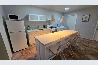 7725 Harding Avenue #2, Miami Beach, FL 33141 - Photo 8