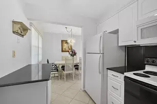 100 Sheffield E, West Palm Beach, FL 33417 - Photo 6
