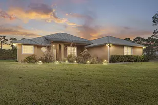 5224 Southwind TR, Fort Pierce, FL 34951 - Photo 4