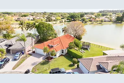 10789 Barque Court, Boca Raton, FL 33498 - Photo 2