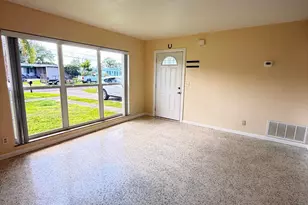 3231 SE Monte Vista St, Port Saint Lucie, FL 34952 - Photo 4