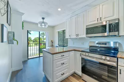 5142 Fountains Drive S, Lake Worth, FL 33467 - Photo 10