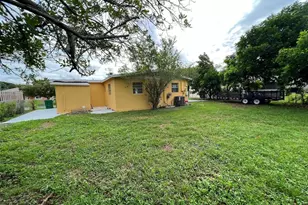 5721 SW 38th St, Davie, FL 33314 - Photo 16