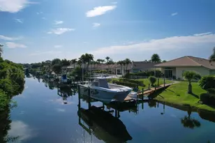 479 SW Lost River Rd, Stuart, FL 34997 - Photo 8