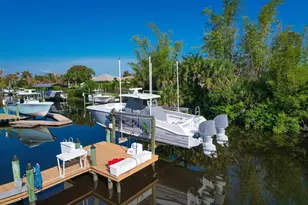 479 SW Lost River Rd, Stuart, FL 34997 - Photo 6