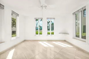 100 SE 5th Ave, Boca Raton, FL 33432 - Photo 8