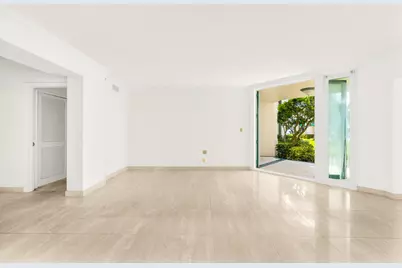 100 SE 5th Avenue #107, Boca Raton, FL 33432 - Photo 10