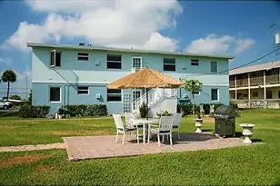 737 Hummingbird Way, North Palm Beach, FL 33408 - Photo 2