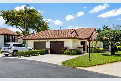 10711 Palm Leaf Drive #B, Boynton Beach, FL 33437 - Photo 2