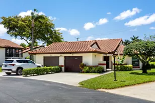 10711 Palm Leaf Dr, Boynton Beach, FL 33437 - Photo 2