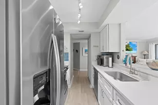 233 NE Edgewater Dr, Hutchinson Island, FL 34996 - Photo 10