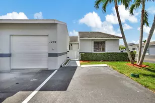 2640 W Gately Dr Dr W, West Palm Beach, FL 33415 - Photo 1