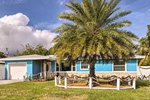 423 SW 1st Ave, Boynton Beach, FL 33435 - Photo 1