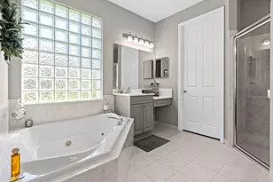 9121 Bay Point Cir, West Palm Beach, FL 33411 - Photo 20