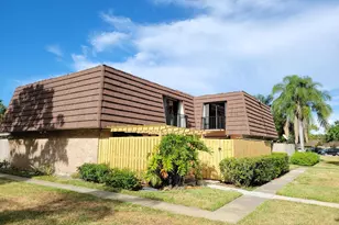 1522 15th Ln, Palm Beach Gardens, FL 33418 - Photo 2