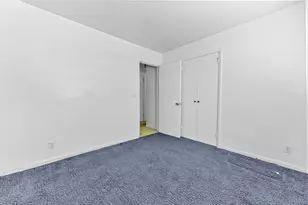 877 Sarazen Dr, West Palm Beach, FL 33413 - Photo 24