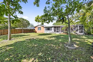 1020 NW 45th Ave, Coconut Creek, FL 33066 - Photo 20