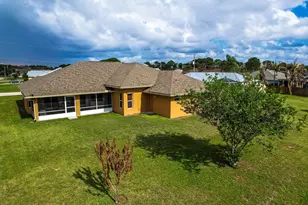 6478 NW Volucia Dr, Port Saint Lucie, FL 34986 - Photo 42