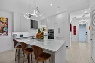 21 NE 25th St, Wilton Manors, FL 33305 - Photo 2