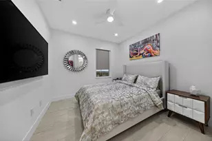21 NE 25th St, Wilton Manors, FL 33305 - Photo 22