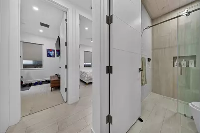 21 NE 25th Street, Wilton Manors, FL 33305 - Photo 24