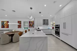 21 NE 25th St, Wilton Manors, FL 33305 - Photo 8