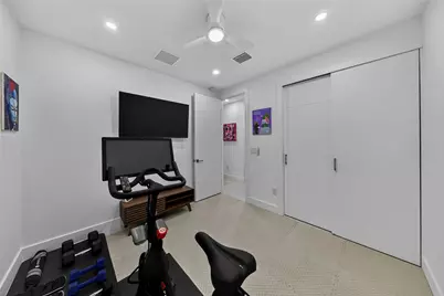 21 NE 25th Street, Wilton Manors, FL 33305 - Photo 26