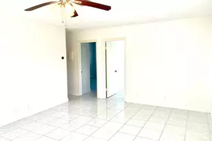 260 NW 19th St, Boca Raton, FL 33432 - Photo 10