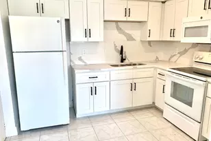 260 NW 19th St, Boca Raton, FL 33432 - Photo 4