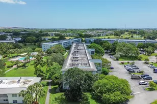 2804 Victoria Way, Coconut Creek, FL 33066 - Photo 30