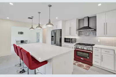 320 SE 5th Avenue, Pompano Beach, FL 33060 - Photo 14
