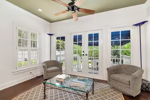 294 Queens Ct, West Palm Beach, FL 33401 - Photo 8
