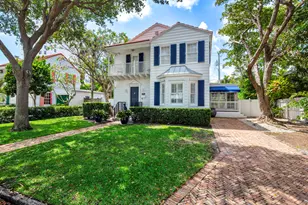 294 Queens Ct, West Palm Beach, FL 33401 - Photo 2
