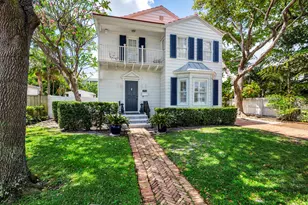 294 Queens Ct, West Palm Beach, FL 33401 - Photo 4