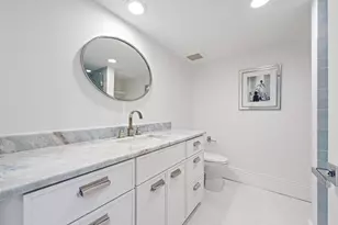 2435 Presidential Way, West Palm Beach, FL 33401 - Photo 36