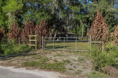 1100 Red Barn Rd N W, Moore Haven, FL 33471 - Photo 10