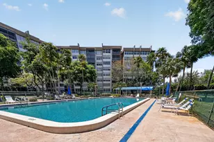 1200 St Charles Pl, Pembroke Pines, FL 33026 - Photo 36