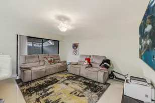 4003 W Woodscape Dr, Miramar, FL 33023 - Photo 12