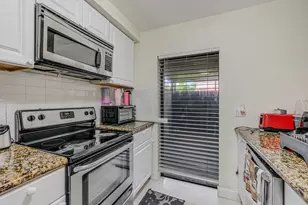 4003 W Woodscape Dr, Miramar, FL 33023 - Photo 16