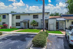 4003 W Woodscape Dr, Miramar, FL 33023 - Photo 2